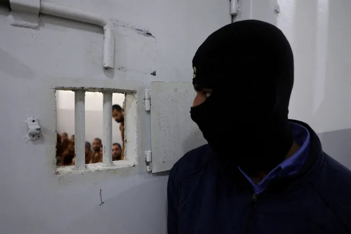 Iraq presses EU to share burden of handling Daesh detainees