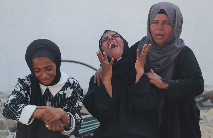 103 شهداء في غزة خلال 24 ساعة.. وأونروا: آلية المساعدات الأمريكية مهينة وخطرة