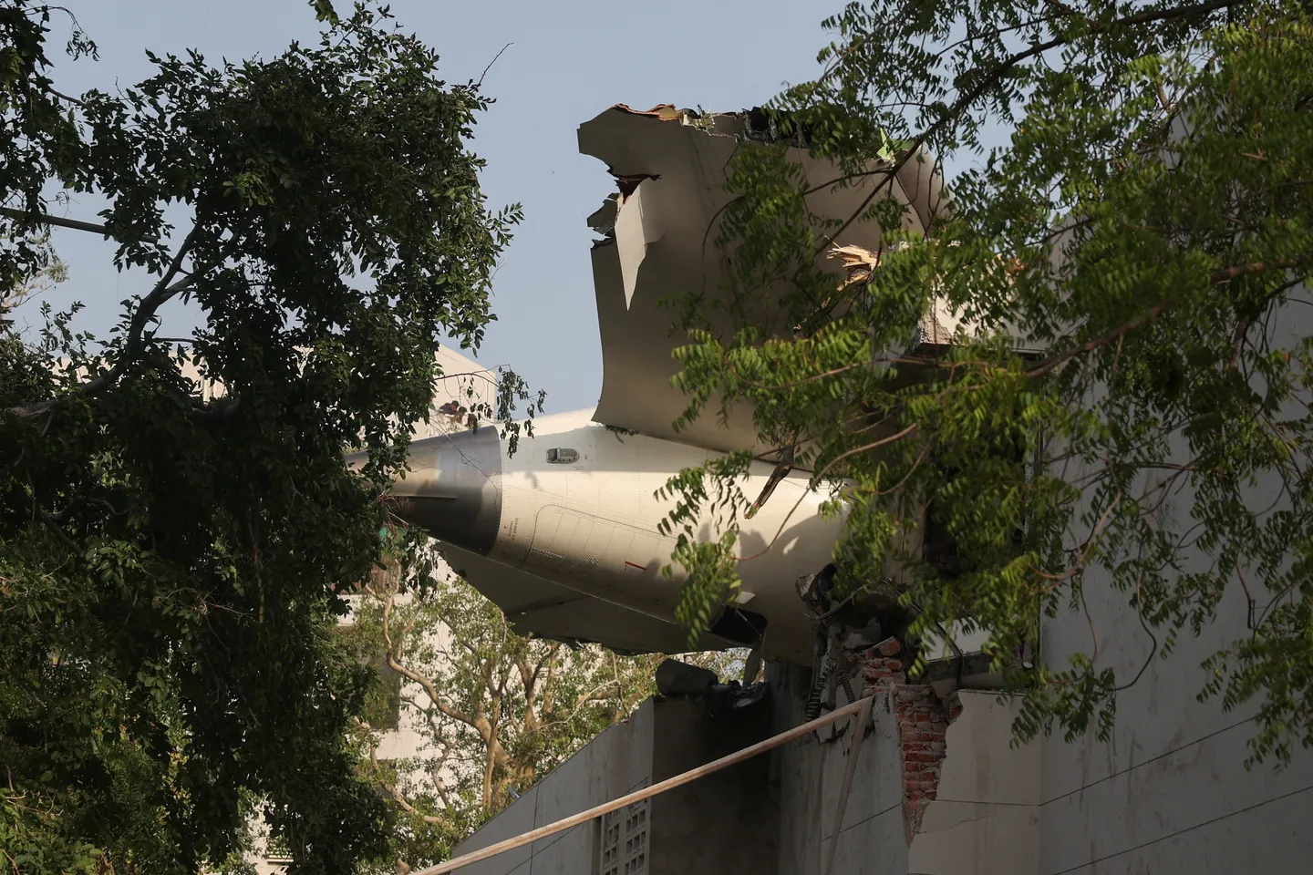Flugzeugabsturz in Indien: Was wir wissen - und was nicht