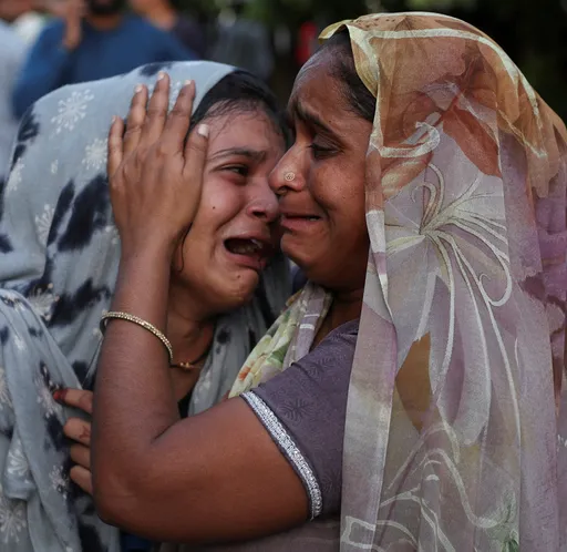 A Pakistani lost his wife in a plane accident. Now he pours his heart out for Ahmedabad crash victim