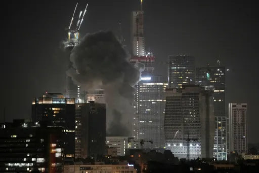Des missiles iraniens percent le bouclier israélien : le système de défense vraiment est-il solide ?