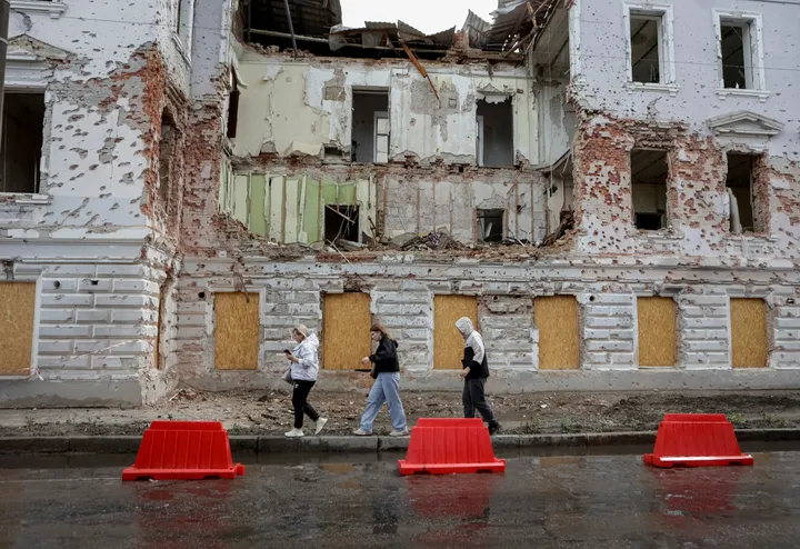 Ukraine claims to repel Russian push, secures border in Sumy region