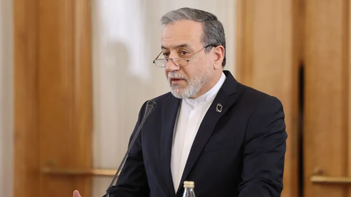 عراقچی در نامه‌ای به مدیرکل آژانس خواستار نشست فوری و واکنش قاطع نسبت به حمله اسرائیل شد