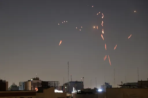 Erdogan: Netanyahu vuole incendiare la regione e sabotare i colloqui sul nucleare attaccando l'Iran