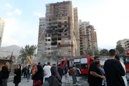60 civilë, përfshirë 20 fëmijë, vriten në sulmin izraelit ndaj një ndërtese banimi në Teheran