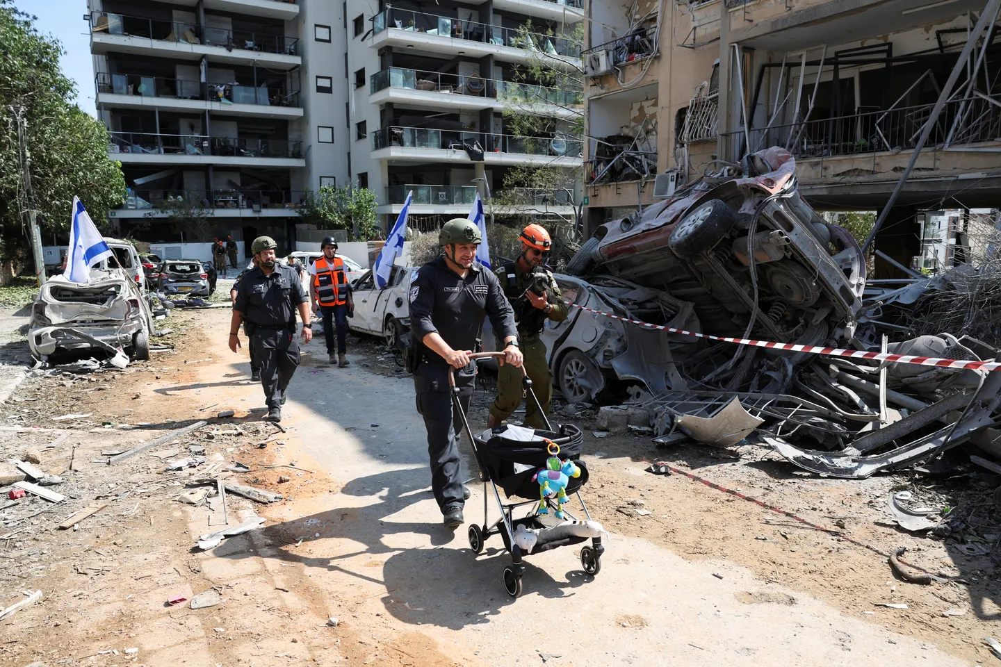 Najmanje tri osobe poginule, 172 povrijeđene u iranskim uzvratnim napadima na Izrael