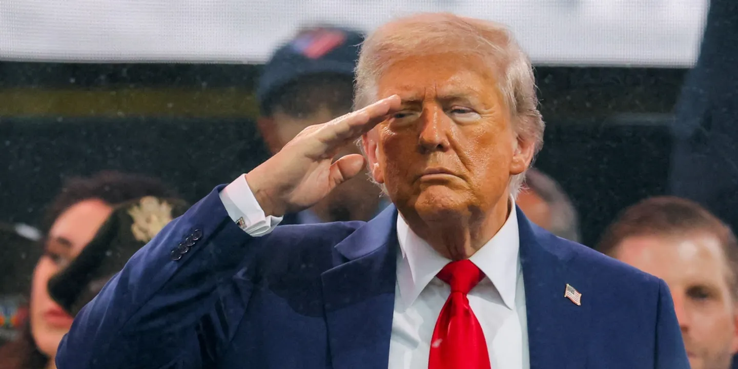 Trump avisa o Irão de “força sem precedentes” se atacar posições dos EUA