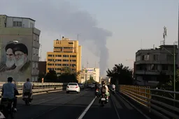 Ushtria izraelite sulmon Teheranin lindor pas urdhrave të evakuimit