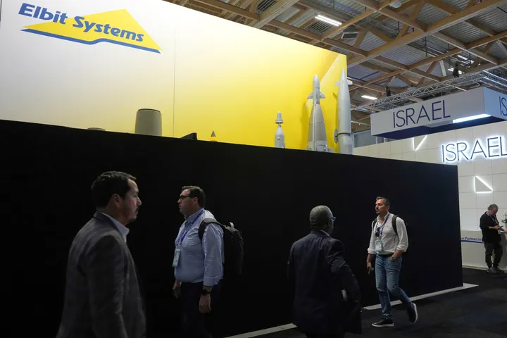 Paris Air Show bars Israeli stands exhibiting offensive weapons