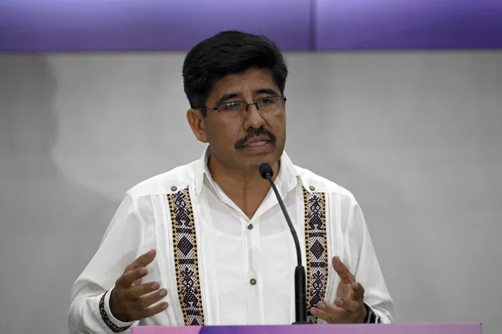 Un abogado indígena mixteco hace historia como nuevo presidente de la Suprema Corte de México