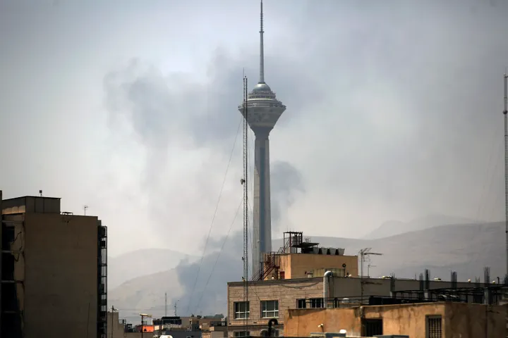 رسانه‌های ایران: اسرائيل به محل نشست شورای عالی امنیت ملی ایران حمله کرده بود