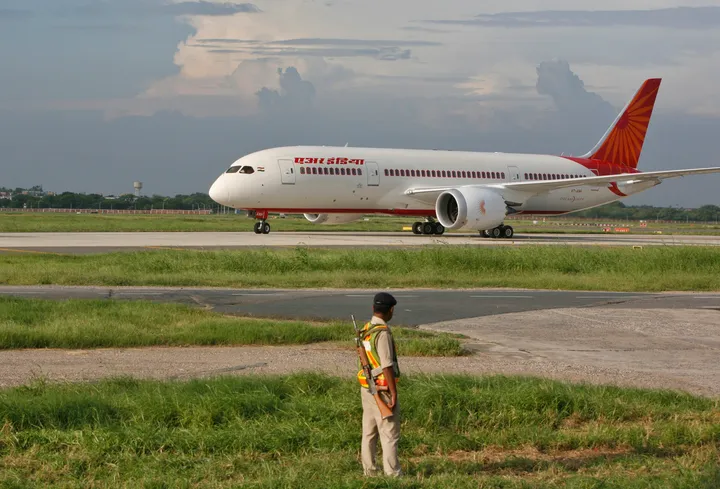 Air India Dreamliner returns to Hong Kong after mid-air technical issue