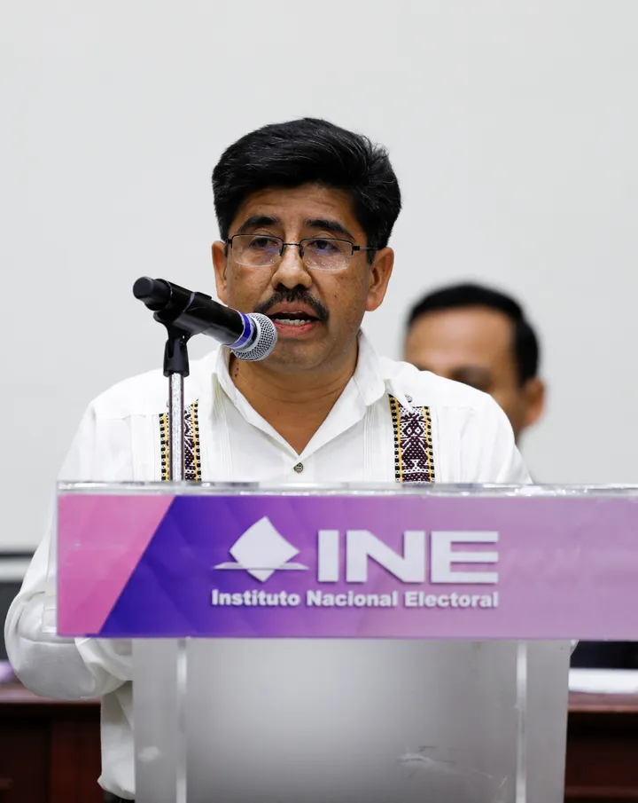 Un abogado indígena mixteco hace historia como nuevo presidente de la Suprema Corte de México