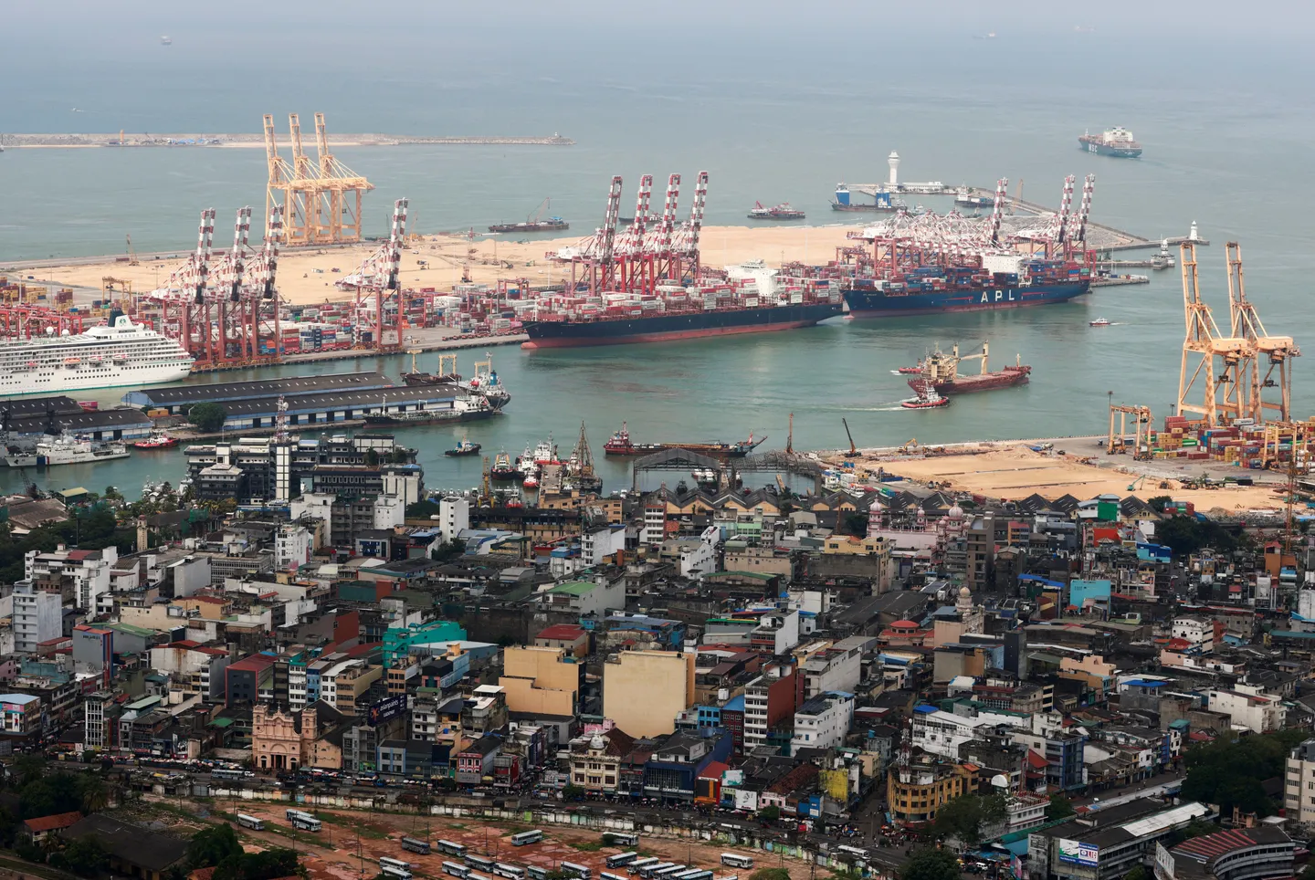 US tariff puts Sri Lanka's apparel industry in 'trouble', says top trade body