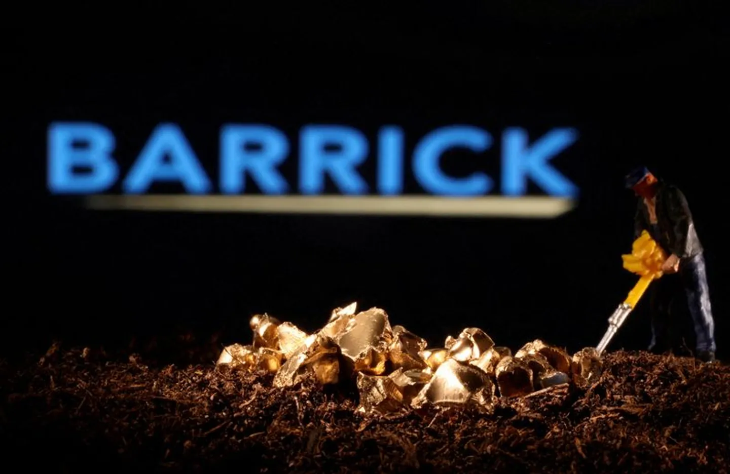 Mali court places Canadian giant's gold mines under six-month temporary administration