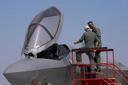 US sending additional fighter jets to Middle East: report
