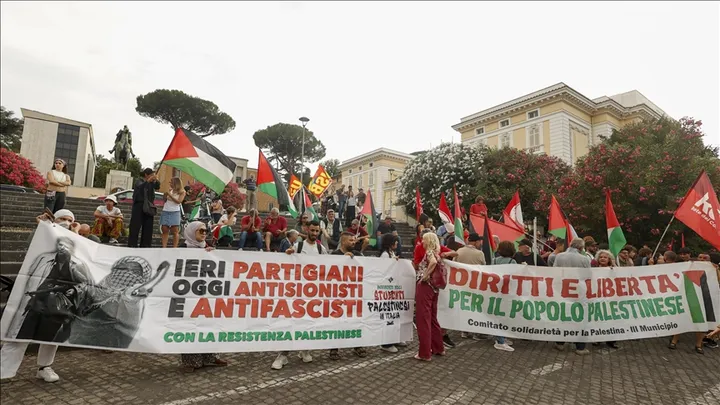 Hundreds march in Rome to protest against Israeli genocide in Gaza