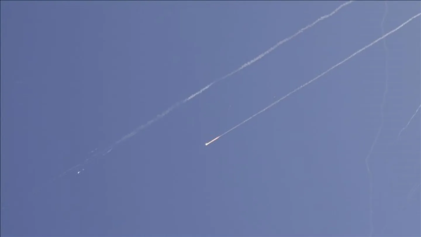 Mbi 2.700 të evakuuar dhe dhjetëra viktima në Izrael pas kundërsulmeve të Iranit
