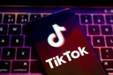 Fjalori i Cambridge shton fjalë nga TikTok në botimin e ri