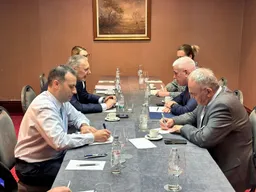Ministri Sveçla diskuton për situatën e sigurisë me homologun kroat Bozhinoviq