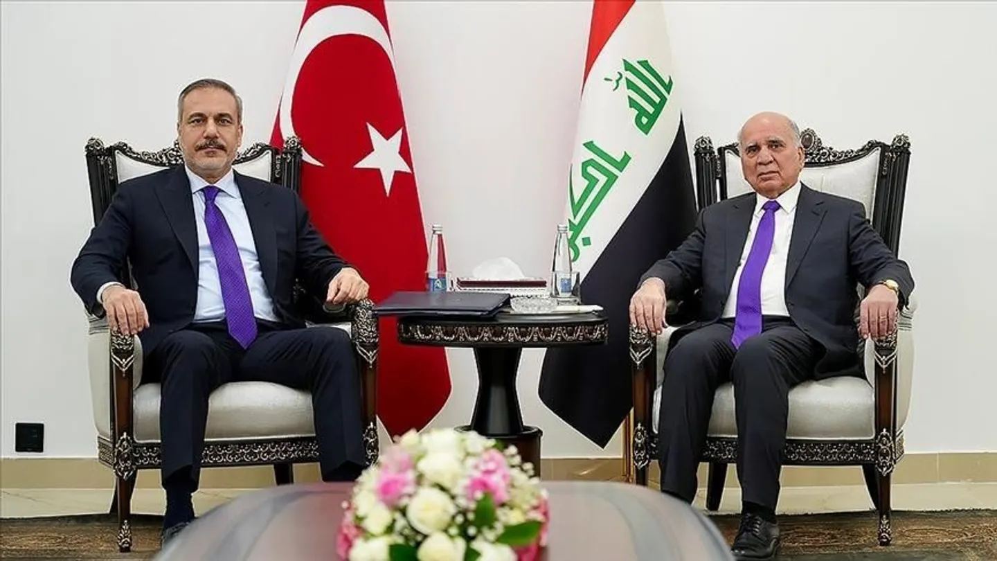 Ministri i jashtëm turk dhe homologu irakian diskutojnë konfliktin Izrael-Iran
