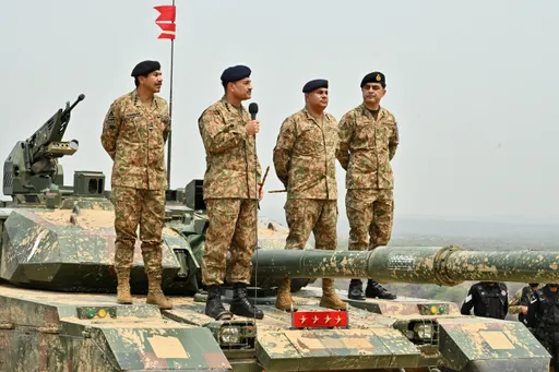 بھارت ہمارے خلاف فتنہ پرستی کو ہوا دے رہا ہے: عاصم منیر