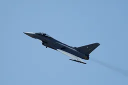 Deutschland verlegt fünf Kampfflugzeuge nach Polen