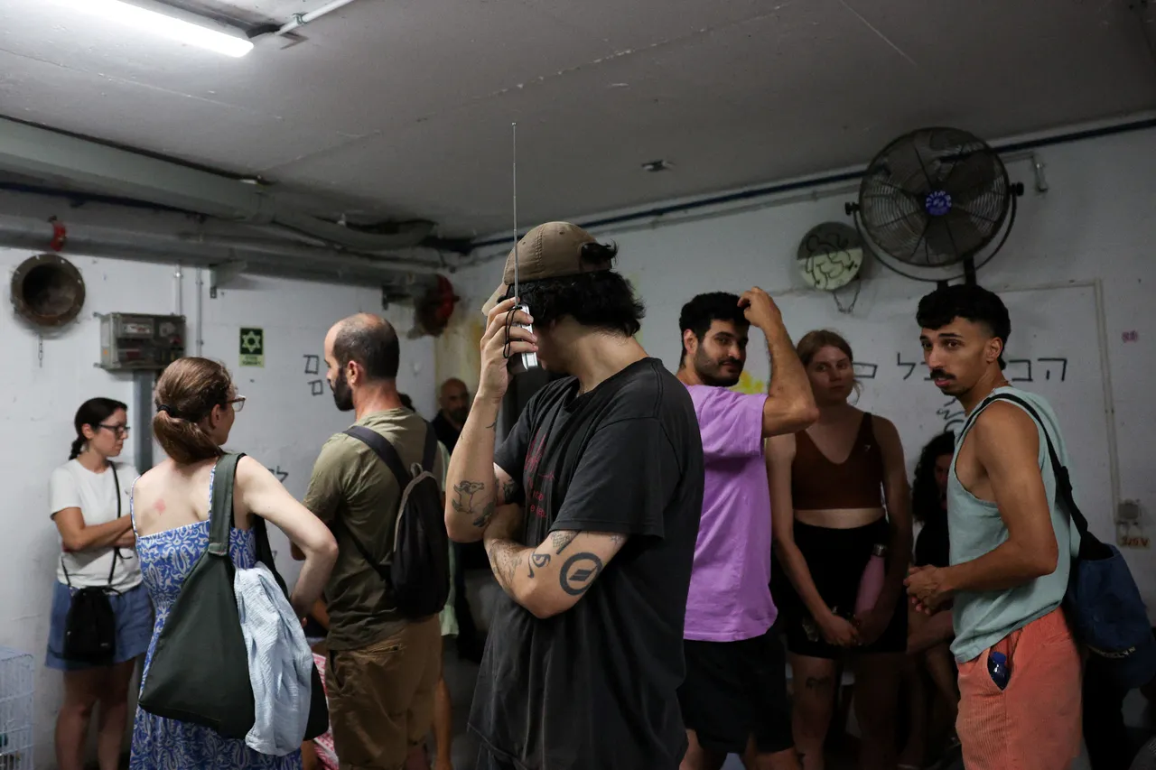 בזמן האזעקות: עדויות על ביזה בסופרמרקטים בישראל חושפות משבר אמון עמוק