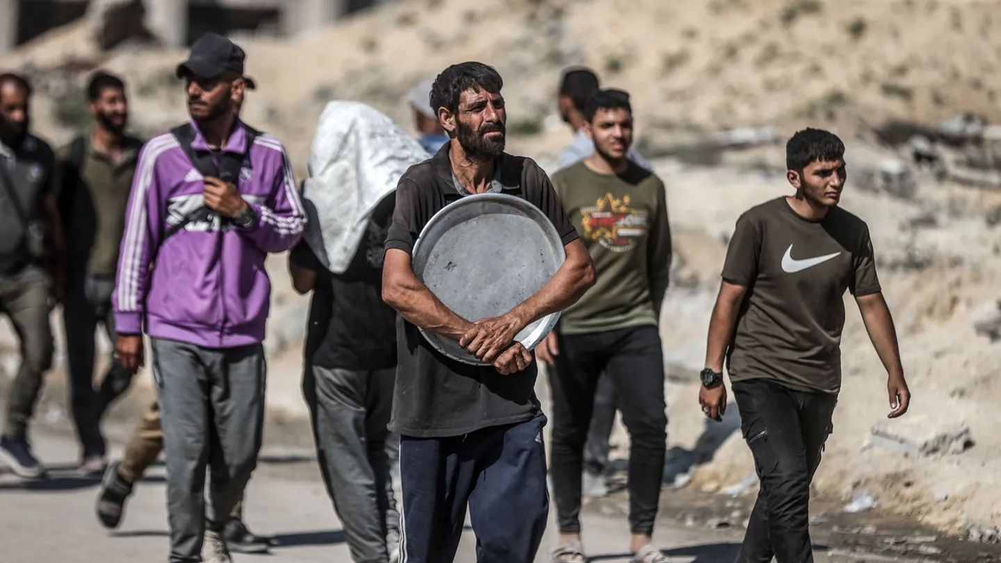الاحتلال يقتل عشرات الفلسطينيين في غزة بينهم منتظرو مساعدات.. والأمم المتحدة تطالب بتحقيق فوري