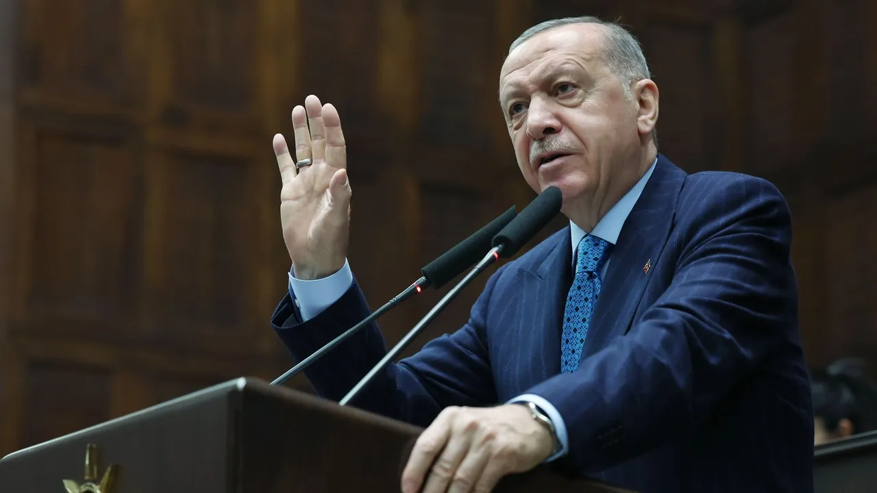 Presidente Erdogan apoia o direito de autodefesa do Irão no conflito com Israel