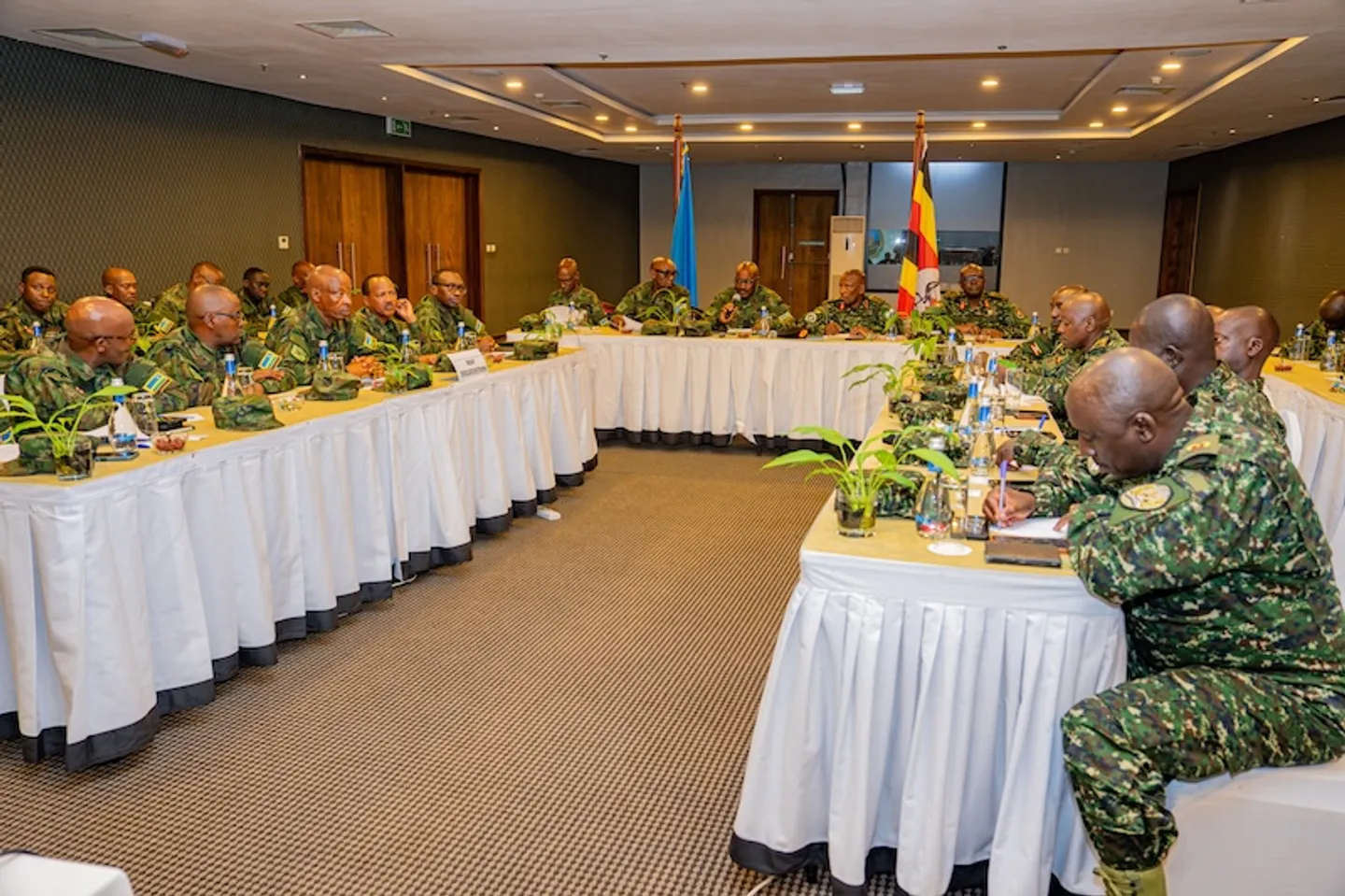 Maafisa wa jeshi za Rwanda na Uganda wajadili usalama wa mipaka