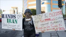 Протест „Не за војна против Иран“ се одржа во Њујорк