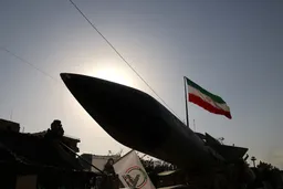 Иран ударил по Израилю новейшей ракетой