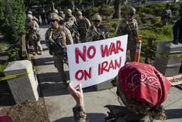 Stotine građana na protestu "Ne ratu protiv Irana" u New Yorku