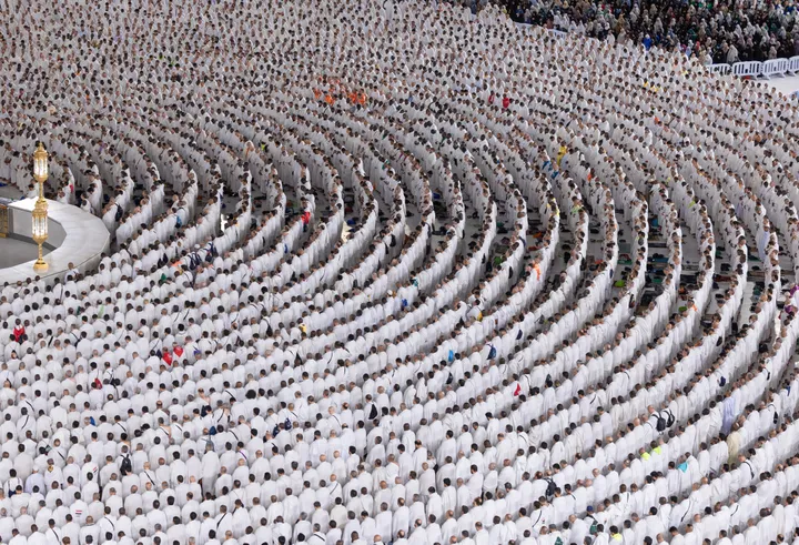 Ihram katika Hajj: Kwa nini mahujaji wa Kiislamu huvaa shuka jeupe?