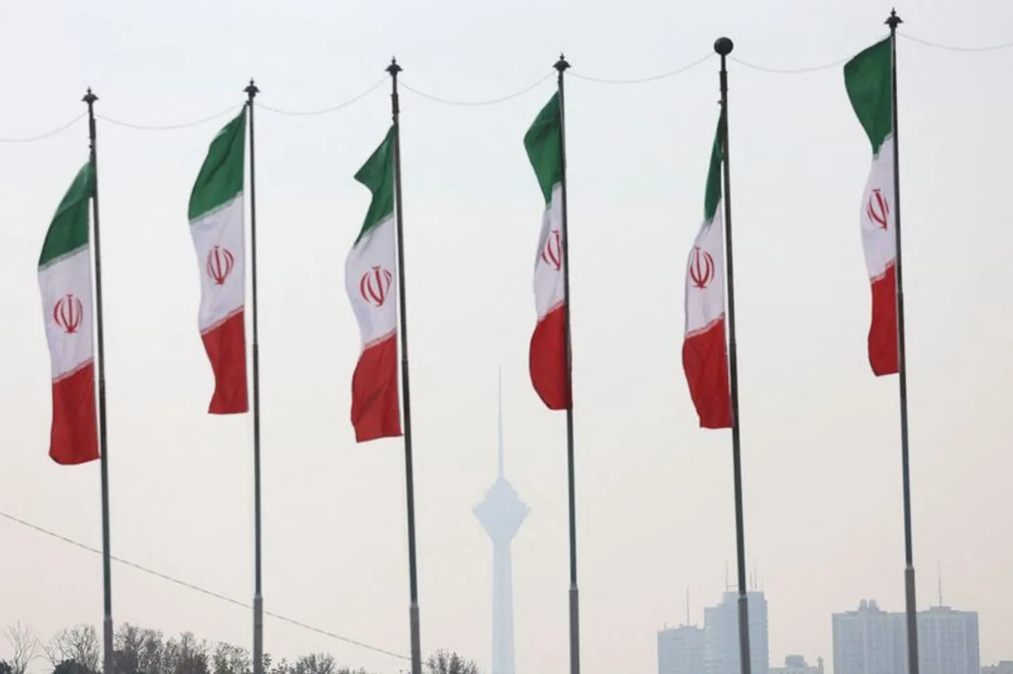 Schweiz und Großbritannien schließen Botschaften in Teheran