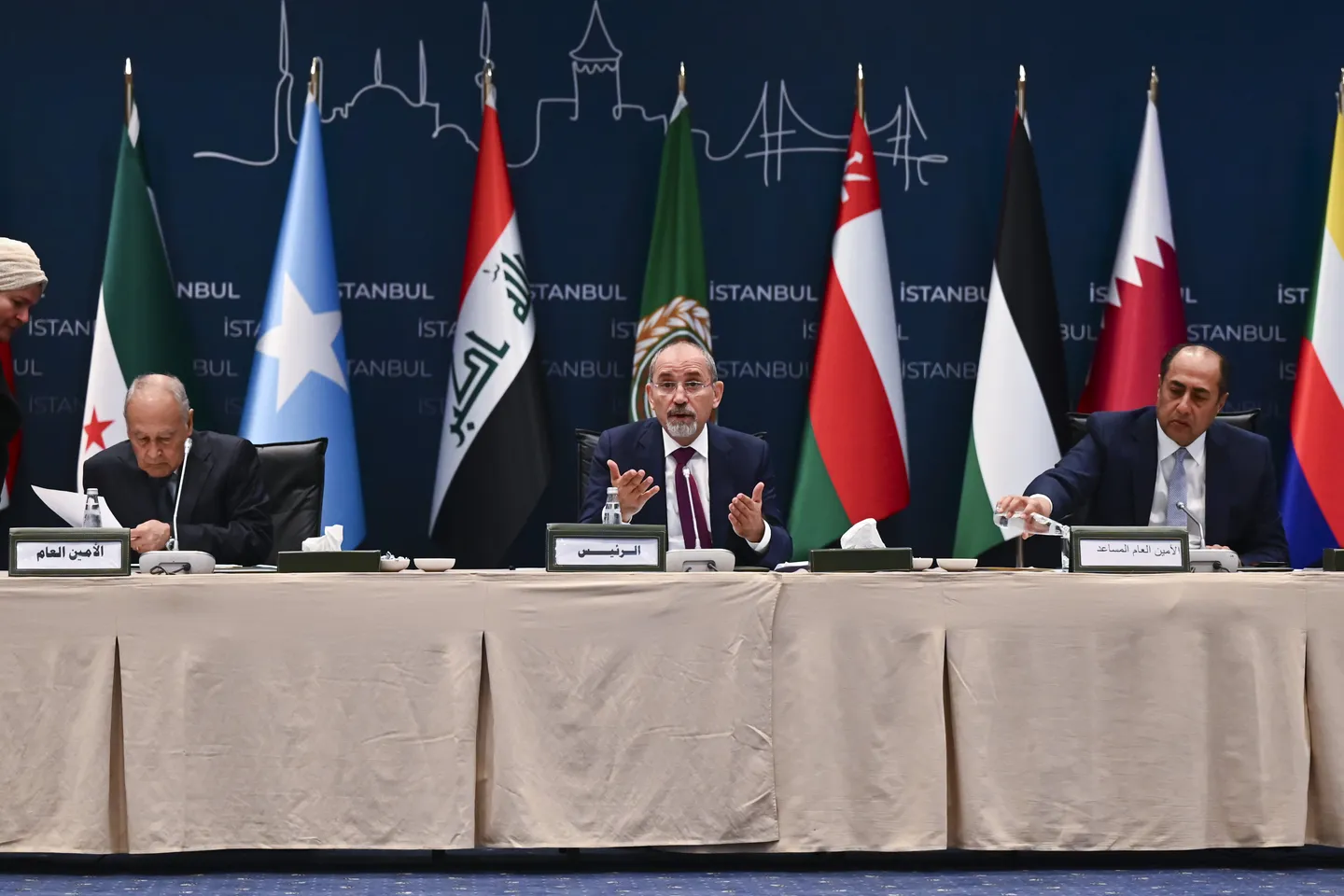 في بيان ختامي: العرب يرفضون من إسطنبول العدوان الإسرائيلي ويدعمون الحلول الدبلوماسية