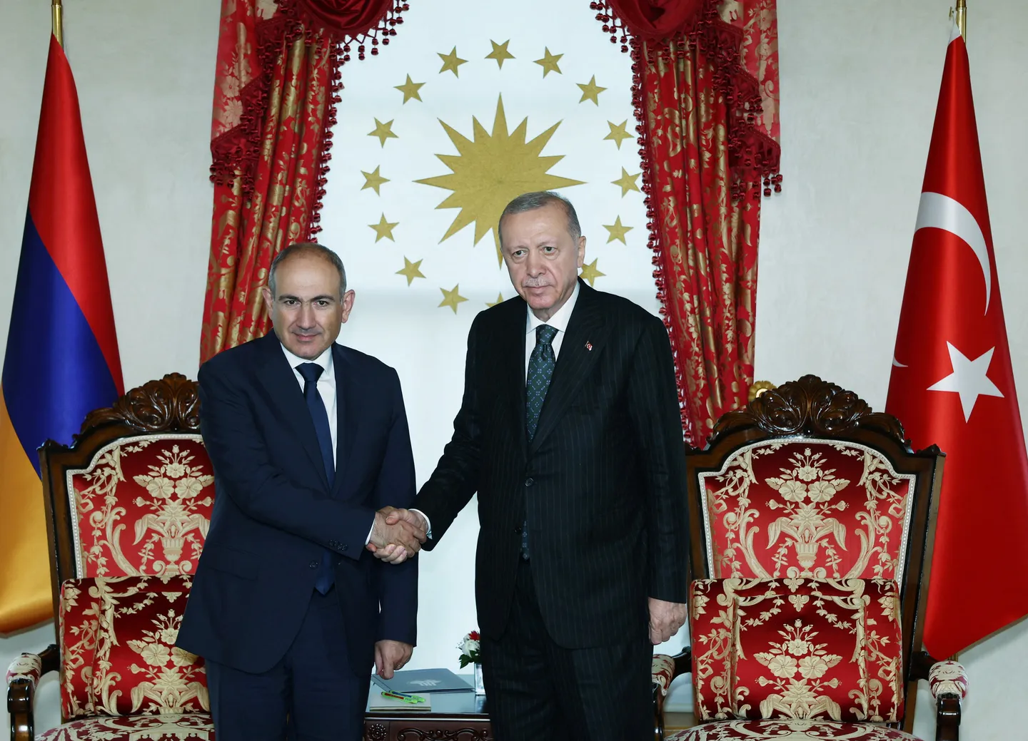 As Pashinyan makes 'historic' Türkiye visit, Erdogan says backs Armenia-Azerbaijan peace efforts