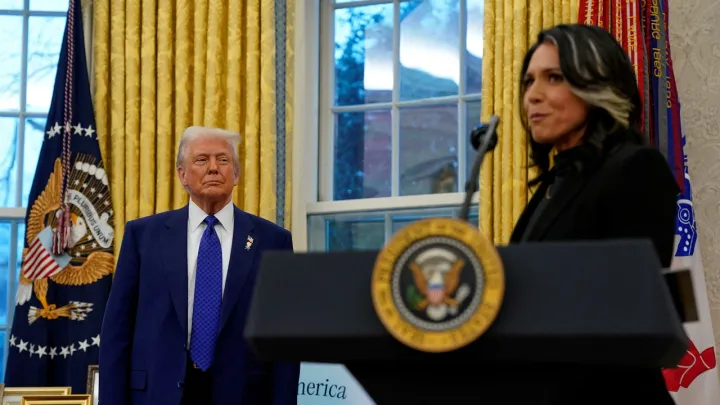 Trump diz que a sua chefe de inteligência, Gabbard, está “errada” sobre o programa nuclear iraniano