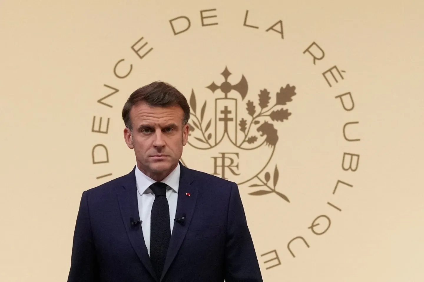 Macron réunira un conseil de défense dimanche soir suite aux frappes américaines en Iran