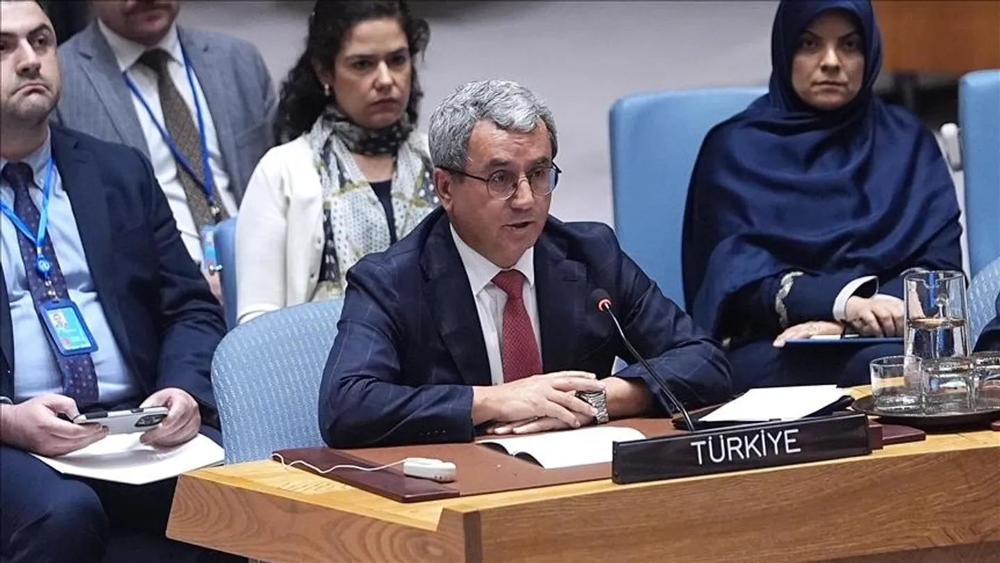 Türkiye paralajmëron: Sulmet e ShBA-së ndaj Iranit rrezikojnë përshkallëzim global