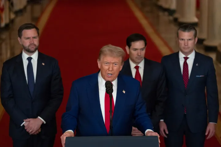 Estados Unidos lanza ataques contra tres sitios nucleares en Irán, confirma Donald Trump