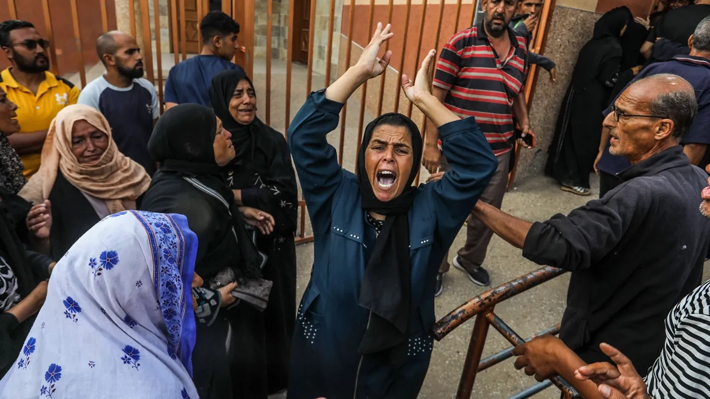 5647 شهيداً بغزة منذ استئناف العدوان.. والاحتلال يواصل استهداف الدفاع المدني وسط أزمة مقابر