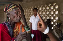 Les victoires contre le trachome en Afrique renforcent le combat pour neutraliser la cécité