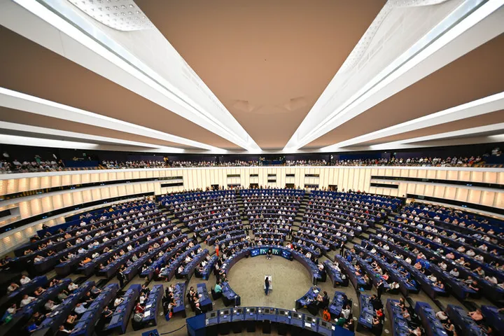 De la calle a las instituciones: el auge de la extrema derecha en jóvenes de Europa y a qué se debe