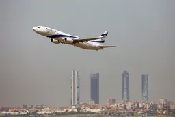 Paris Airport worker suspended for shouting “Free Palestine” to Israeli airline crew