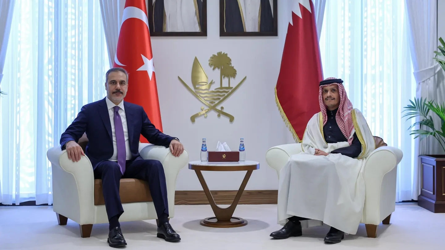 فيدان يبحث مع نظيره القطري تطورات الوضع بين إيران وإسرائيل وملف غزة