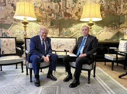 Erdogan a Trump: Fortalecer lazos de Türkiye y EE.UU. ayudaría a meta comercial de $100.000 millones