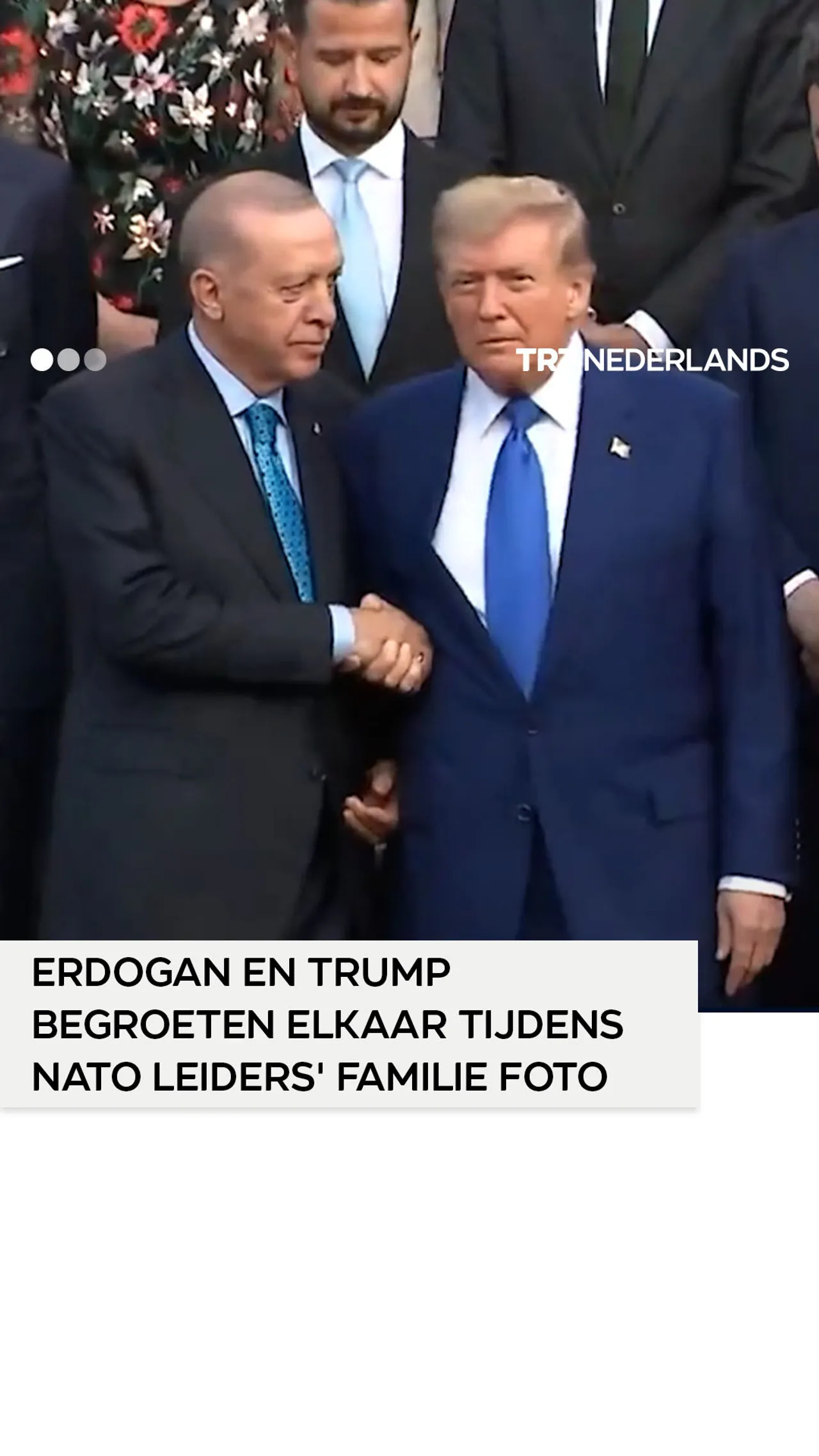 Erdogan en Trump begroeten elkaar tijdens familiefoto NAVO-leiders