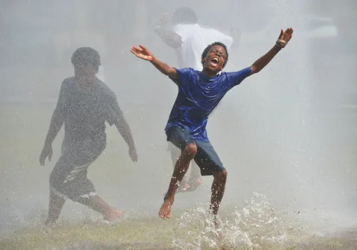 Hampir separuh penduduk AS alami gelombang haba 'sangat bahaya'